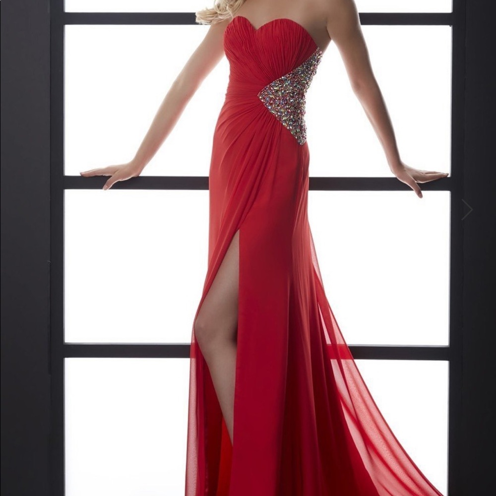 Jasz Couture Prom Dress Style 5007